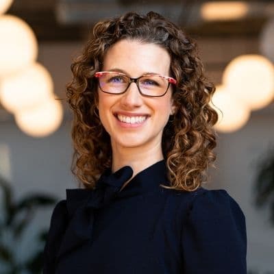 Emily-Robichaux-Groundswell Anti-Racist Business Virtual Summit Speaker